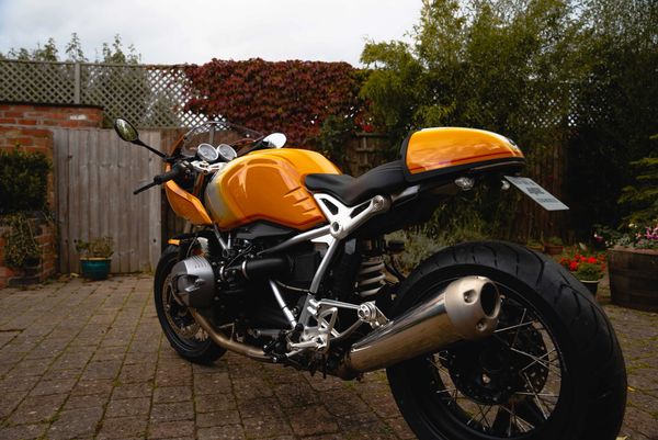 BMW R Nine-T Racer painted in the iconic colour scheme of the R90S from the 70s