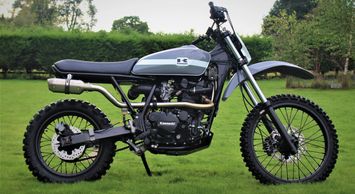 2001 Kawasaki KLR 650C retro inspired Scrambler build by ASE Custom motorcycles
