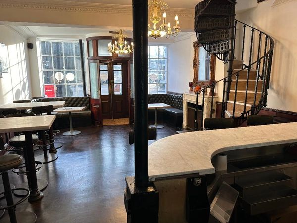 LION ROOM- SUITABLE FOR RECEPTION DRINK/STANDING EVENT(50 Guests)