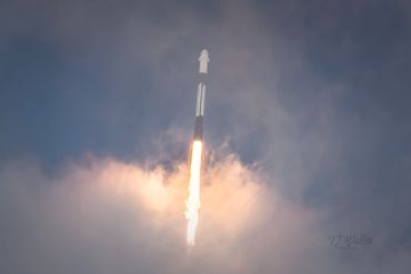 Axiom-3 Falcon 9 Piercing the Clouds (2817D500)