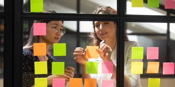 Consultants using sticky papers