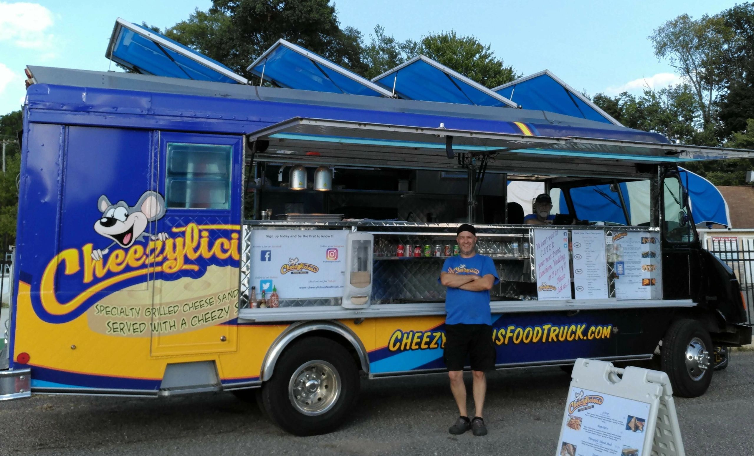 Cheezylicious Food Truck