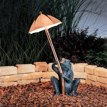 Path Light led Kichler Landscape light #led #pathlight #landscapelighting #kichler #copper #accent