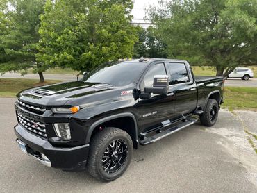 Brand new 2500HD Chevy %5 tints and %35 front windshield application.