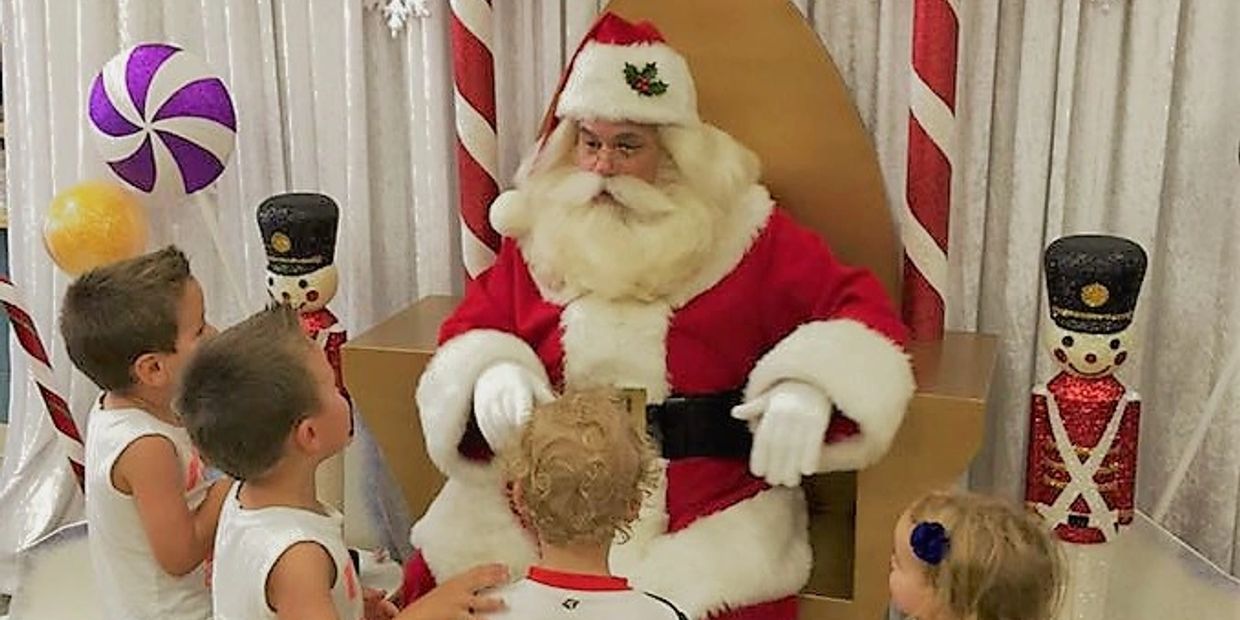 Hire Storybook Santa Claus for holiday corporate events in Tulsa, Oklahoma. Rent Santa for parties.
