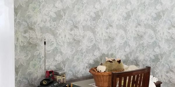 wall paper Newark Delaware local paper hanging