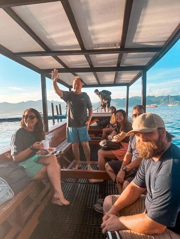 People enjoying Scuba trip
