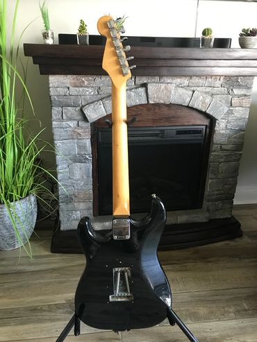 Black Older Fender Squirer Bullet Series Stratocaster with Roland GK-2A Midi Pickup. $400