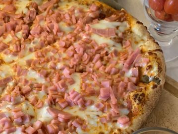 Pizza de Jamon