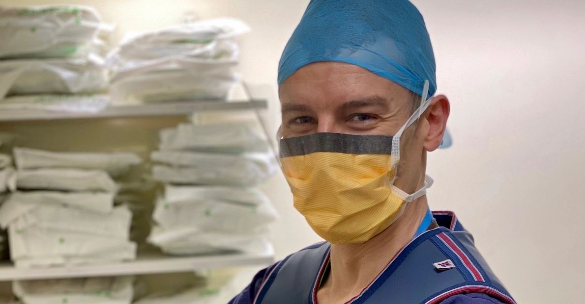 Mr James O. Smith FRCS
Consultant Orthopaedic Surgeon