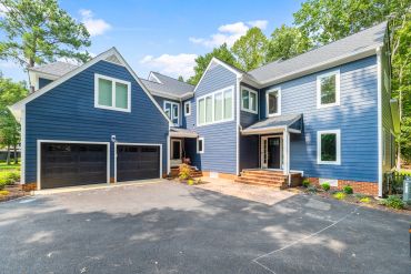 Fully updated windows, siding, and driveway