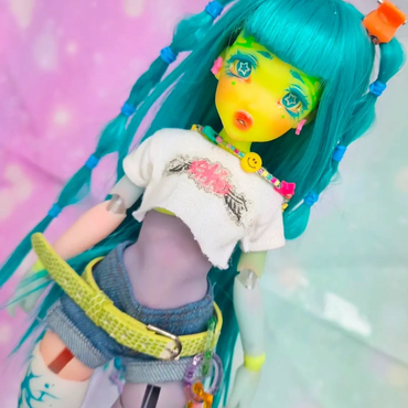 Quartstar Kairo custom rave ball jointed doll
