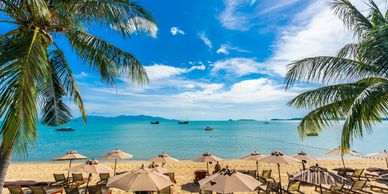 Stunning view of the crystal-clear turquoise Caribbean Ocean.