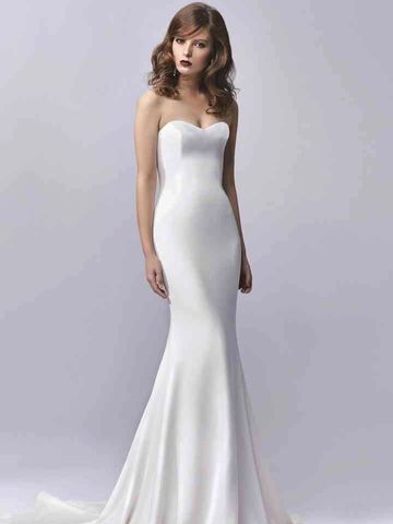 Simple Sweetheart Neckline Crepe Gown