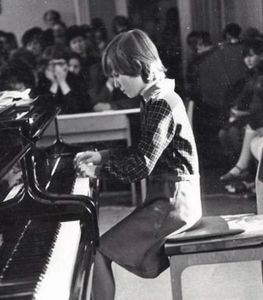 piano lessons, recitals competitions 
Elena Keil's piano studio at Evergreen Conservatory of Music