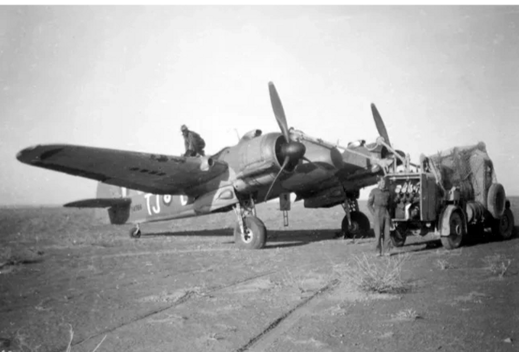 450 SQN groundcrew refuelling a Beaufighter I, T4766 of 272 SQN RAF at Gambut, Libya in May 1942