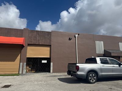 King Industrial Realty top Commercial Real Estate Broker Miami-Dade Leased 2261 W 76 ST Warehouse