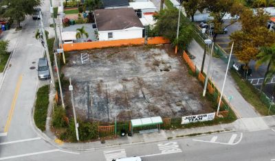King Industrial Realty Leases 7,024 SF Vacant Lot in Miami for EV Charging Station