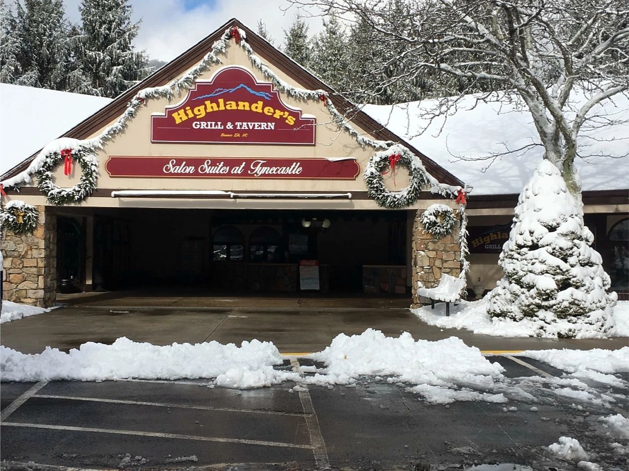 Highlander S Grill Entertainment Play Music Music