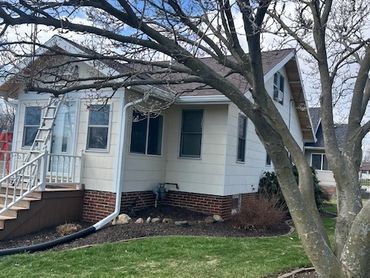 Iowa contractor fixing homes