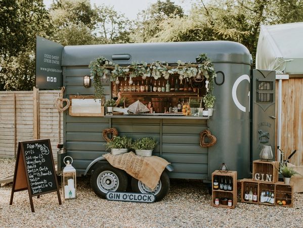 mobile cocktail bar made from an old horse box