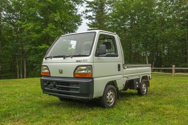 1995 Honda Acty kei truck,  manual 5-speed, Realtime 4WD, in a rustic setting - quality from OIWA.
