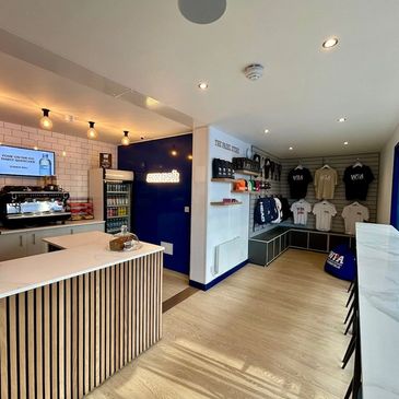 Padel tennis container clubhouse