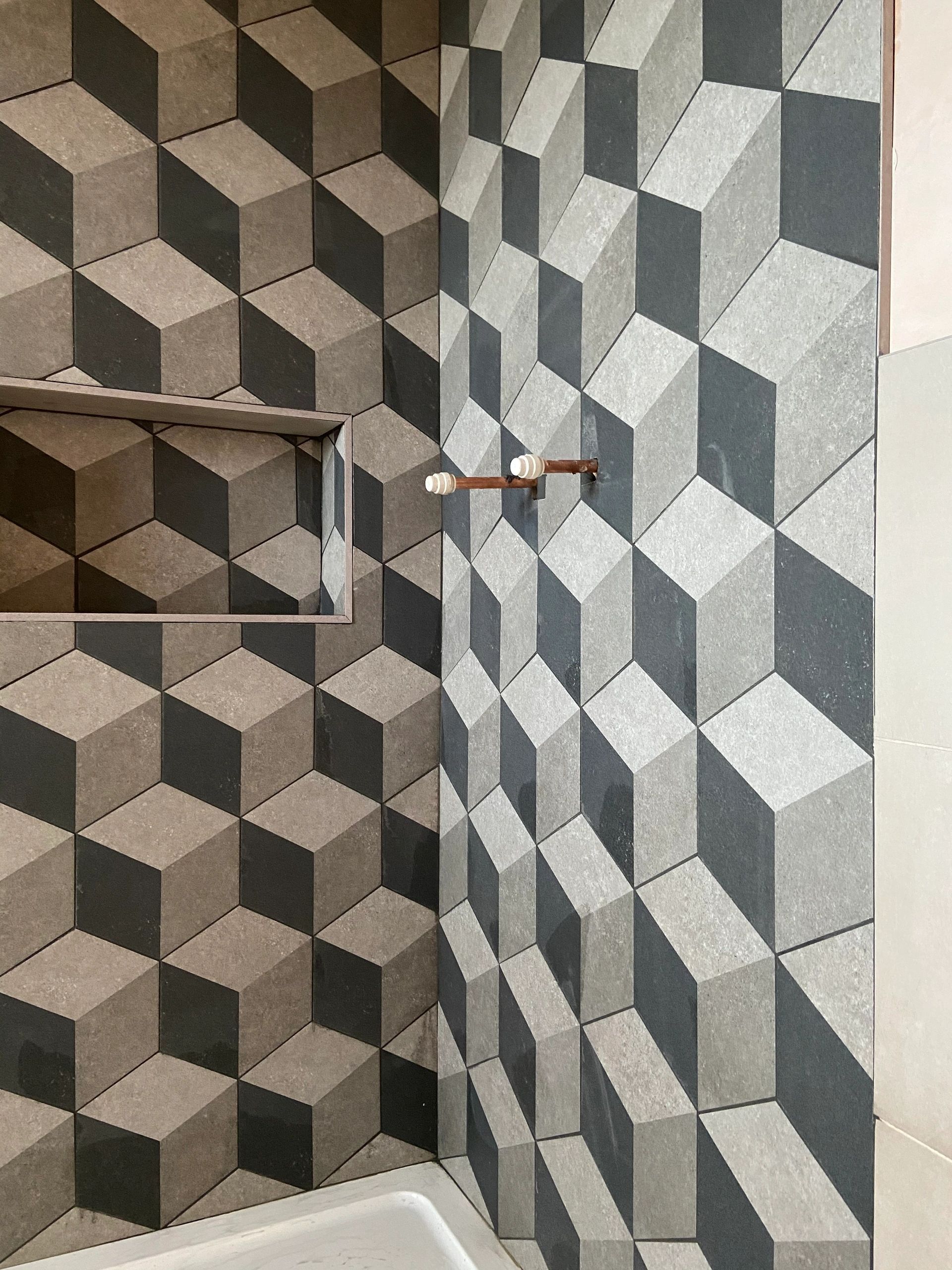 Linear Ceramic Tiling