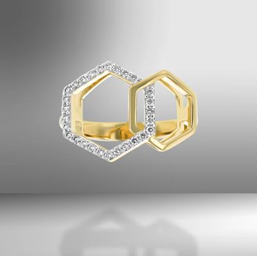 Beautiful Cocktail Yellow Gold Ring