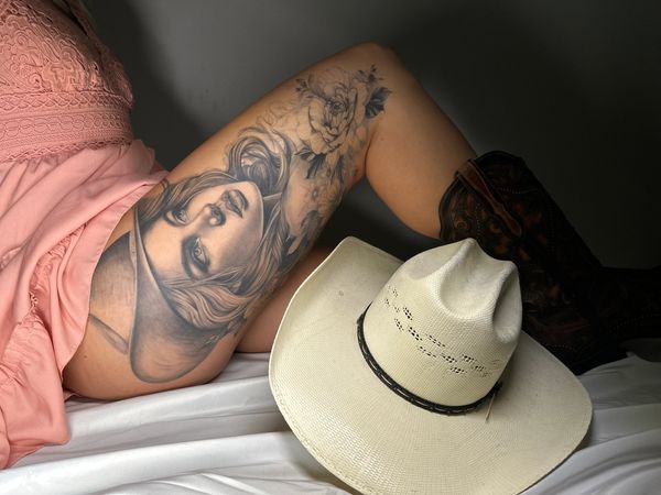 Best cowgirl tattoos - sexy tattoo ideas for woman - dainty delicate tattoo ideas