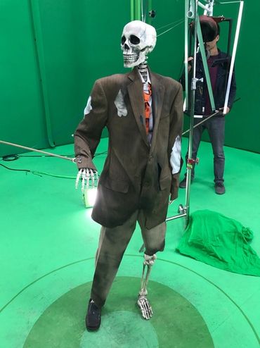 On set with a Skeleton VFX rig.