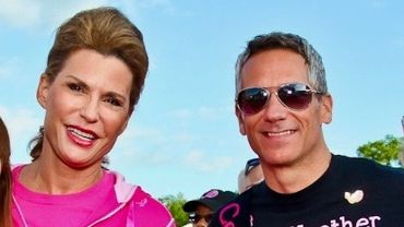 Shawn Gardner and Ambassador Nancy Brinker in 2012.