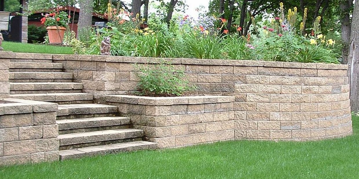 retaining walls, stone retaining walls, walls made of stone, strong walls, simple walls, stone walls