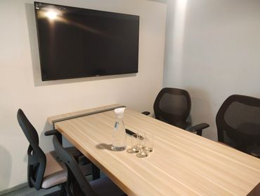 Jothi Ramesh, Psychic, Intuitive Life Coach, Tarot Reader, Spiritual Money Coach - Perungudi Cowrks