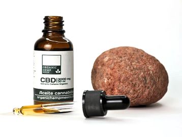Aceite de CBD espectro completo 3000 mg 30 ml, pureza natural y máxima concentración