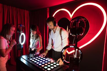 Интерактивна DJ инсталация - сърцето на Пловдив за музикално преживяване във Fantasy Не-Музеят.