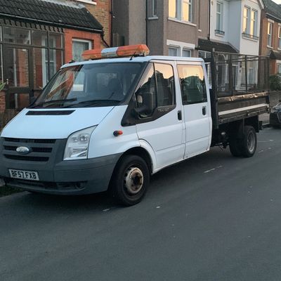 Removal tipper truck