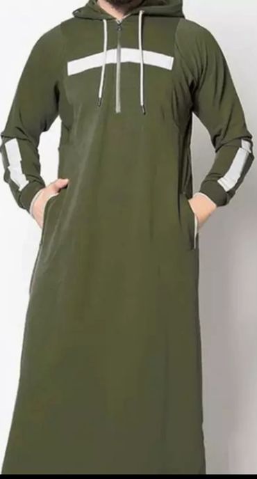 Men’s throbe prayer robe green in color