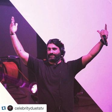 CELEBRITY DUETS