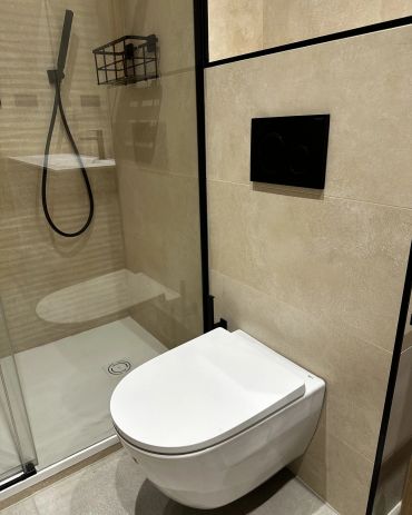 Después · Sanitarios y ducha