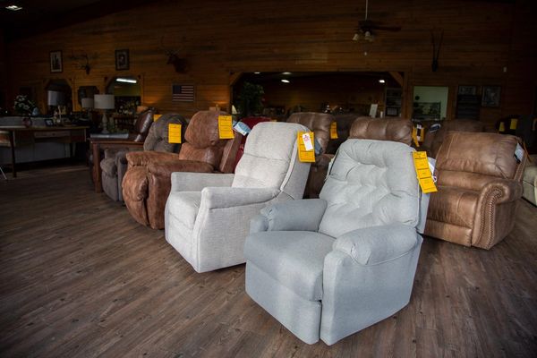 Best Furniture Recliners available in Manual and Power Motion