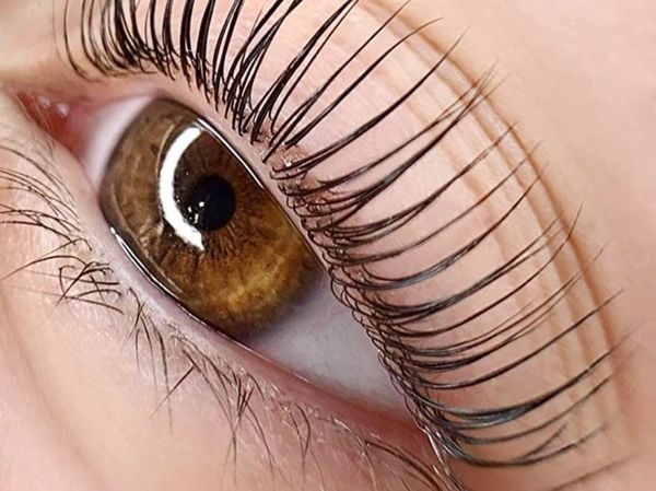 Lash lift and tint on brown eyes — natural curl and definition at a Jupiter, FL lash studio.