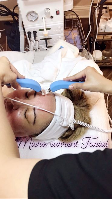 Microcurrent Facial is a non-surgical face lift to tone facial muscles and wrinkles.