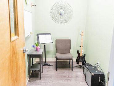 Cozy teaching space for guitar, bass, and ukulele lessons in Oro Valley.