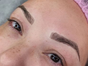 sin duda alguna la tecnica de pelo a pelo microblading es tu mejor opcion si solo deseas rellenar