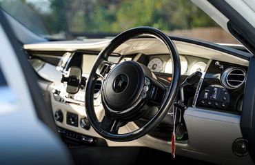 Rolls Royce Ghost 2 steering wheel