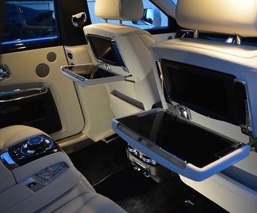 Rolls Royce Ghost 2 spacious cabin, providing a comfortable and luxurious ride.