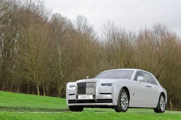 Rolls Royce Phantom 8 for hire, front view side view
Rolls Royce Phantom Eight spirit of ecstasy