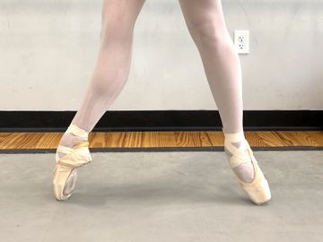 Pointe, 4th position