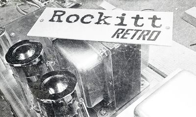 A Rockitt Retro RR50.